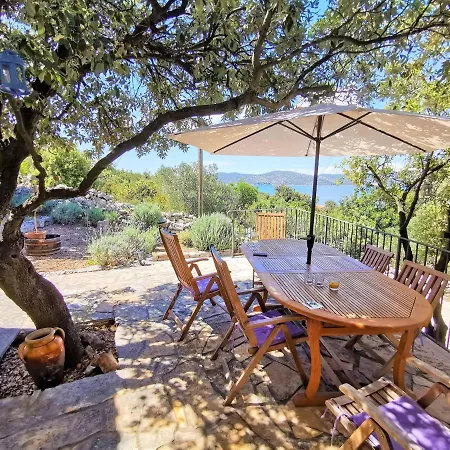 Casa de Férias Luna Veliki Drvenik