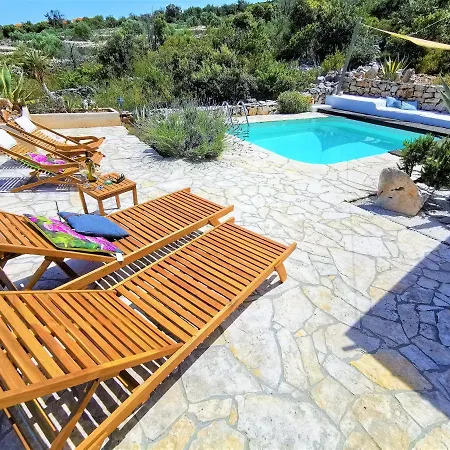 Luna 펜션 벨리키 드르베닉